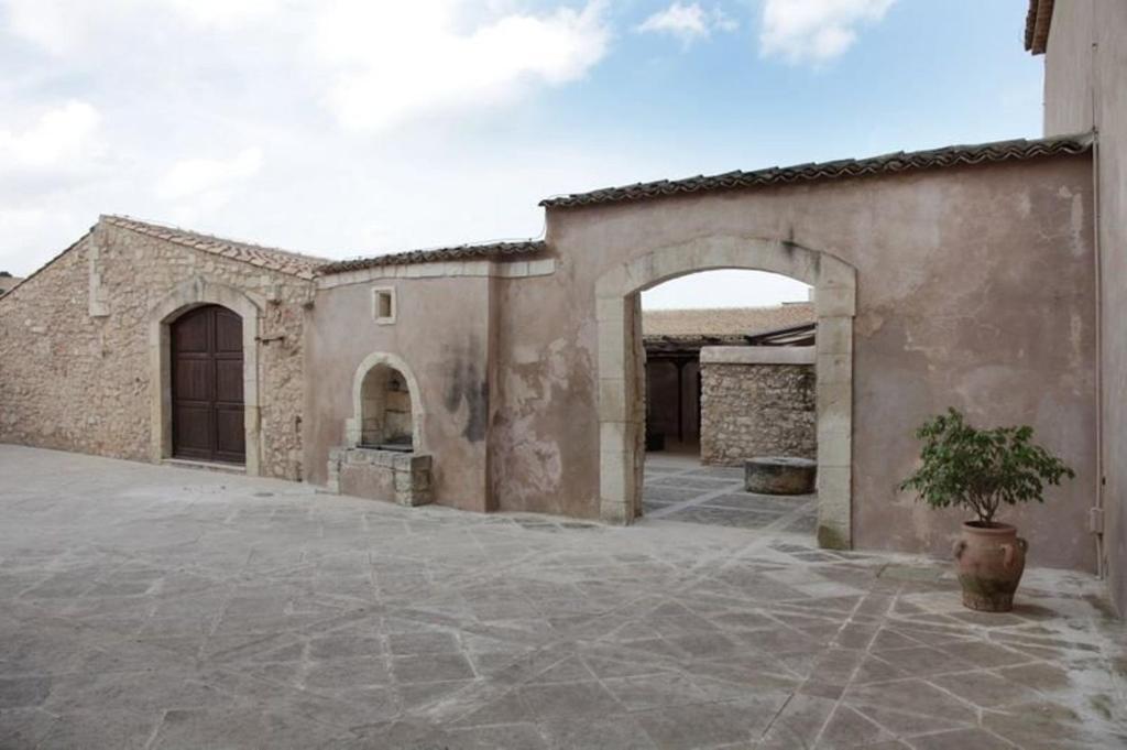 Gasthaus Eremo Madonna Delle Grazie Avola Exterior foto